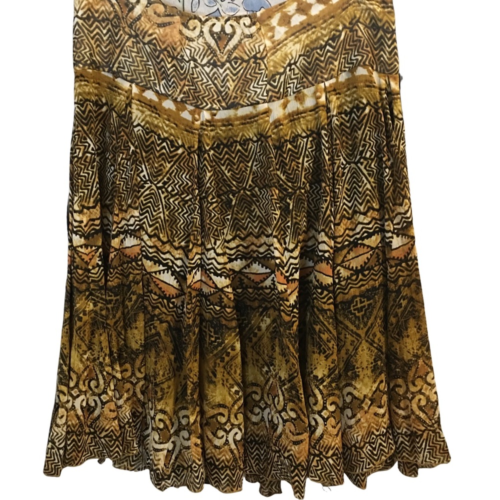 Chico's 100% Silk Lining & Polyester Lined Skirt, Beautiful Design, Size O or S